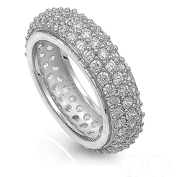 ❤️Stunning Silvertone Ring With White CZ Stones - Picture 5 of 5